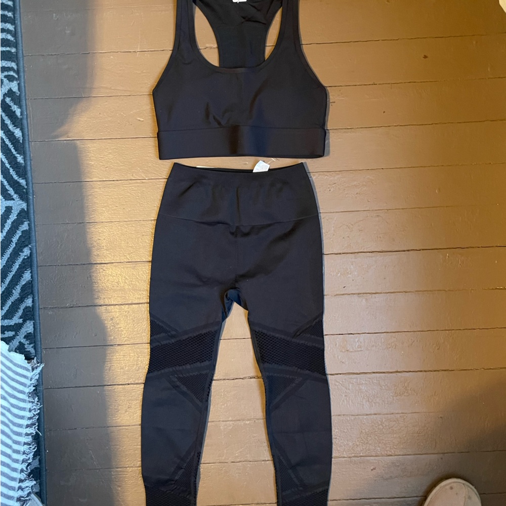 FABLETICS WORKOUT SET